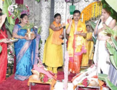 श्रीमंत दगडूसेठ गणपति मंदिर में वल्लभेश मंगलम विवाह उत्सव संपन्न